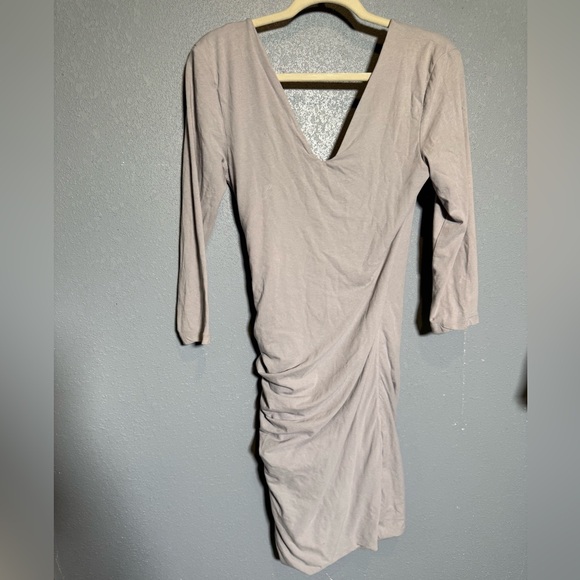 Standard‎ James Perse Ruched Wrap Dress Taupe Gray Size 4 Made USA - Picture 3 of 8